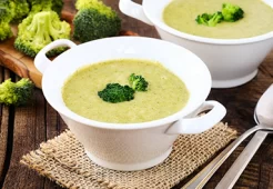 Creme de batata com brócolis